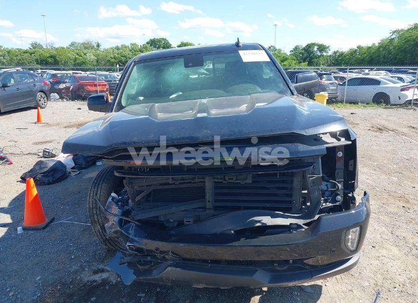 Photo 11 of 2018 Chevrolet Silverado 1500 2LZ (VIN 3GCUKSEC7JG554305)