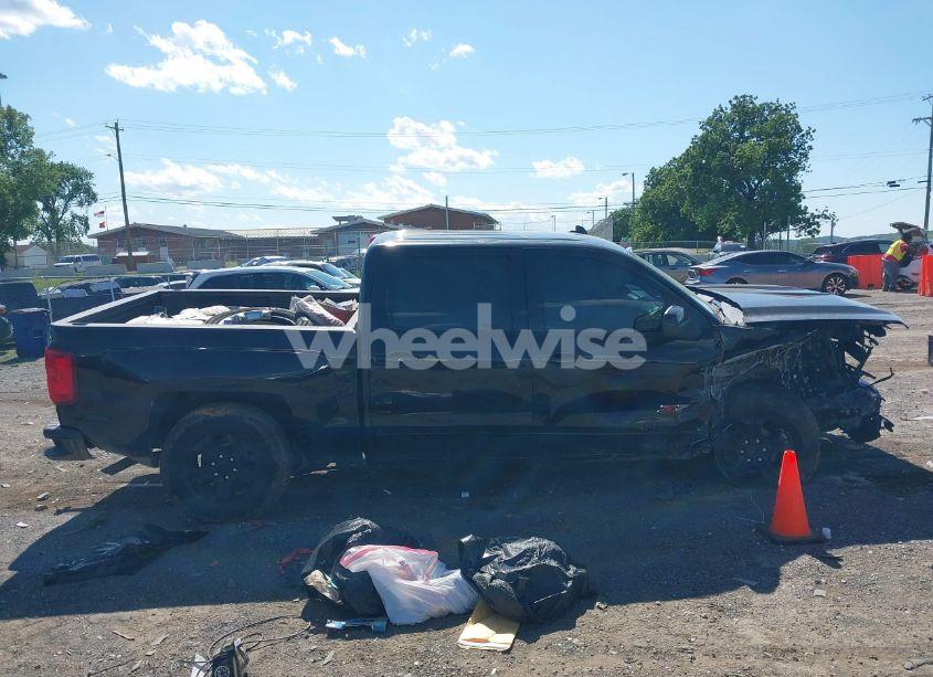 Photo 12 of 2018 Chevrolet Silverado 1500 2LZ (VIN 3GCUKSEC7JG554305)