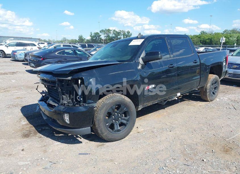 Photo 2 of 2018 Chevrolet Silverado 1500 2LZ (VIN 3GCUKSEC7JG554305)