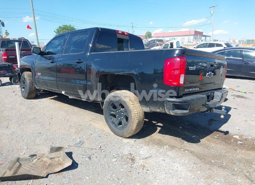 Photo 3 of 2018 Chevrolet Silverado 1500 2LZ (VIN 3GCUKSEC7JG554305)