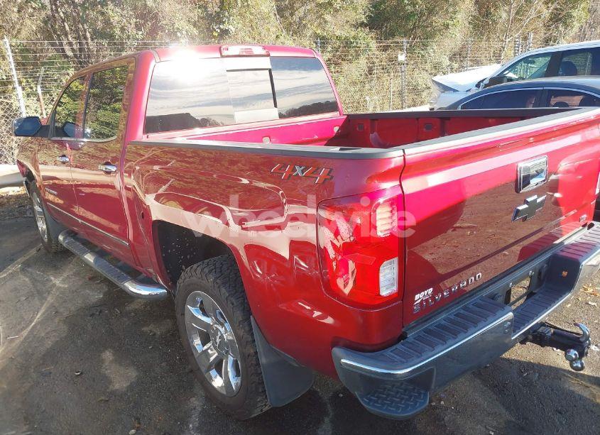 Photo 3 of 2018 Chevrolet Silverado 1500 1LZ (VIN 3GCUKSEC7JG629438)