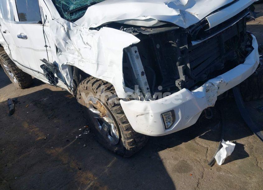 Photo 13 of 2018 Chevrolet Silverado 1500 2LZ (VIN 3GCUKSEC8JG326233)