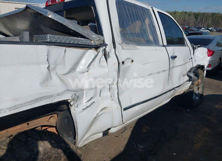 Photo 6 of 2018 Chevrolet Silverado 1500 2LZ (VIN 3GCUKSEC8JG326233)