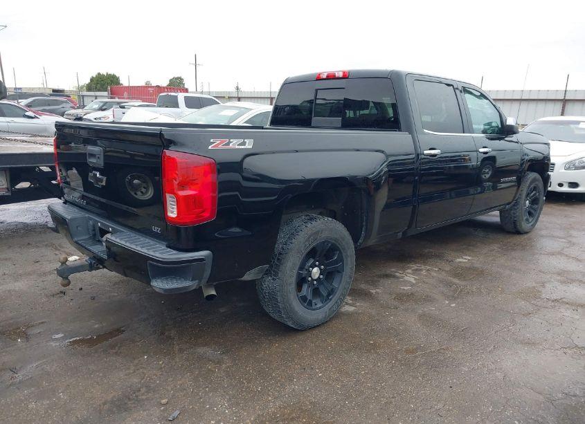 Photo 4 of 2017 Chevrolet Silverado 1500 2LZ (VIN 3GCUKSEC9HG339986)