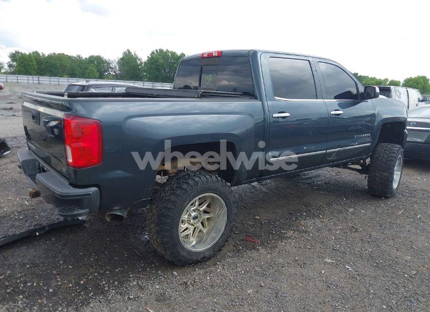 Photo 4 of 2018 Chevrolet Silverado 1500 2LZ (VIN 3GCUKSEC9JG223192)