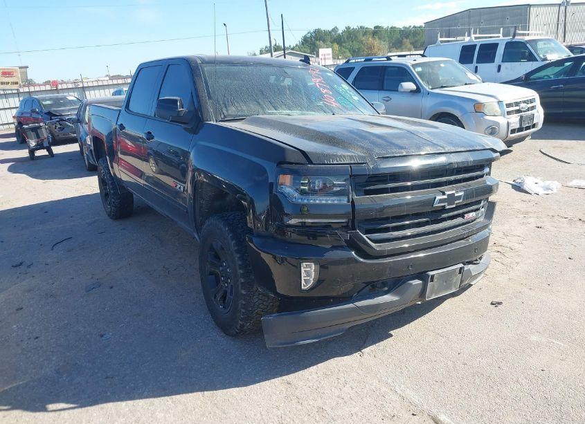 2018 Chevrolet Silverado 1500 2LZ (VIN 3GCUKSEC9JG588195) main photo