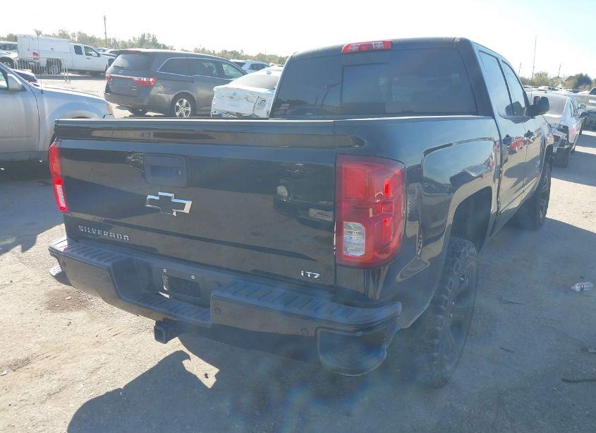 Photo 4 of 2018 Chevrolet Silverado 1500 2LZ (VIN 3GCUKSEC9JG588195)