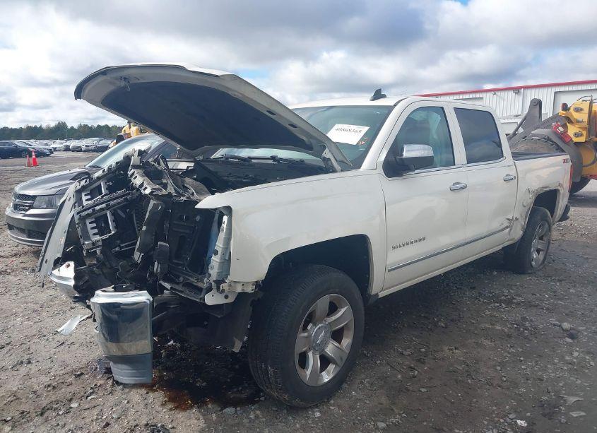 Photo 2 of 2015 Chevrolet Silverado 1500 2LZ (VIN 3GCUKSECOFG138586)