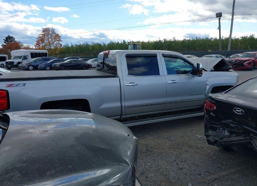 Photo 13 of 2015 Chevrolet Silverado 1500 2LZ (VIN 3GCUKSECXFG425353)