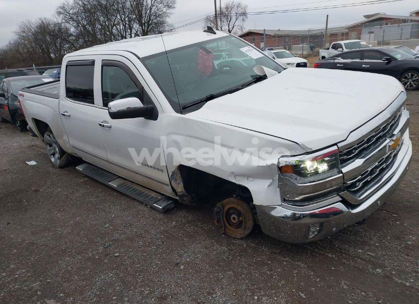 2018 Chevrolet Silverado 1500 1LZ (VIN 3GCUKSECXJG327822) main photo