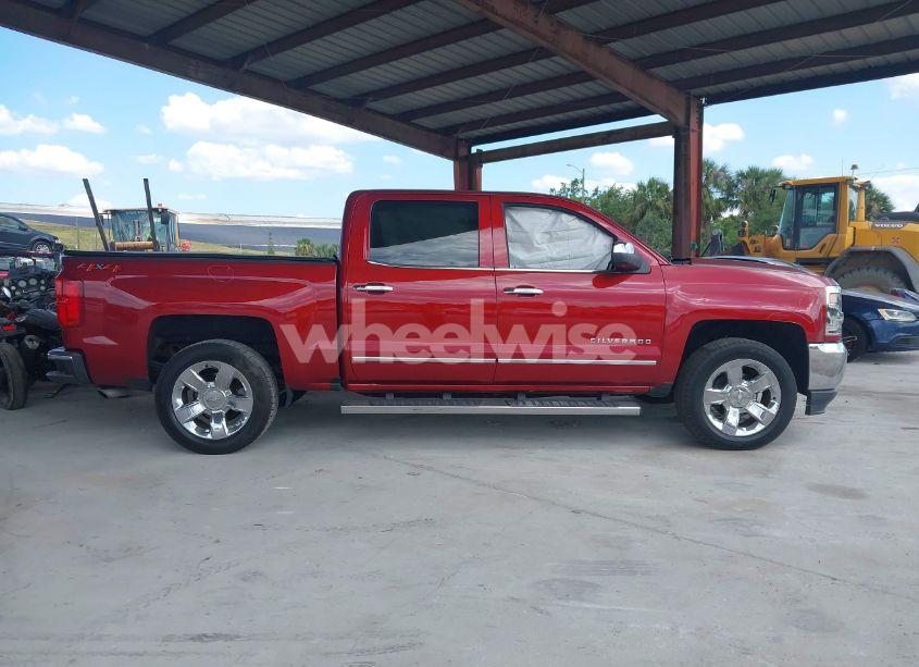 Photo 13 of 2018 Chevrolet Silverado 1500 1LZ (VIN 3GCUKSECXJG458667)