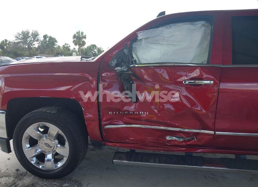 Photo 6 of 2018 Chevrolet Silverado 1500 1LZ (VIN 3GCUKSECXJG458667)