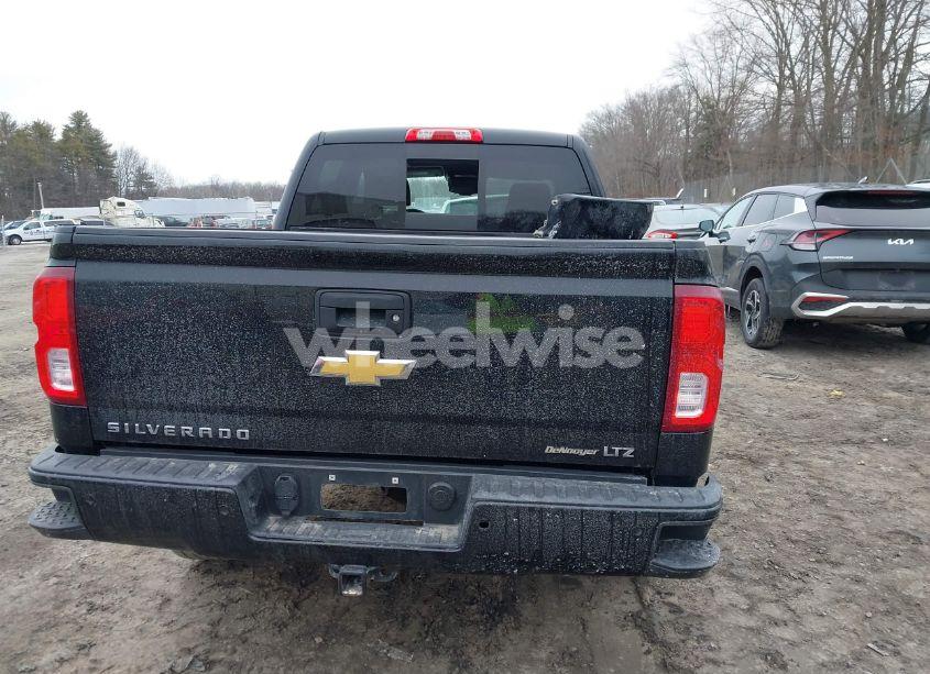 Photo 16 of 2018 Chevrolet Silverado 1500 2LZ (VIN 3GCUKSECXJG537367)
