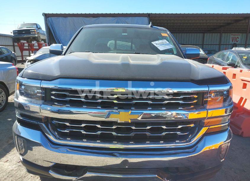 Photo 13 of 2018 Chevrolet Silverado 1500 1LZ (VIN 3GCUKSECXJG644368)