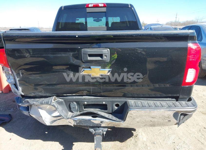 Photo 17 of 2018 Chevrolet Silverado 1500 1LZ (VIN 3GCUKSECXJG644368)