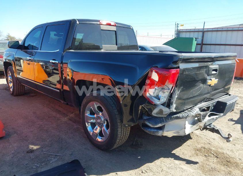 Photo 3 of 2018 Chevrolet Silverado 1500 1LZ (VIN 3GCUKSECXJG644368)