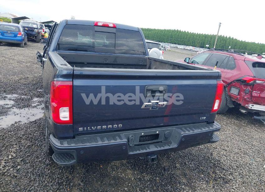 Photo 17 of 2018 Chevrolet Silverado 1500 2LZ (VIN 3GCUKSEJ0JG275115)