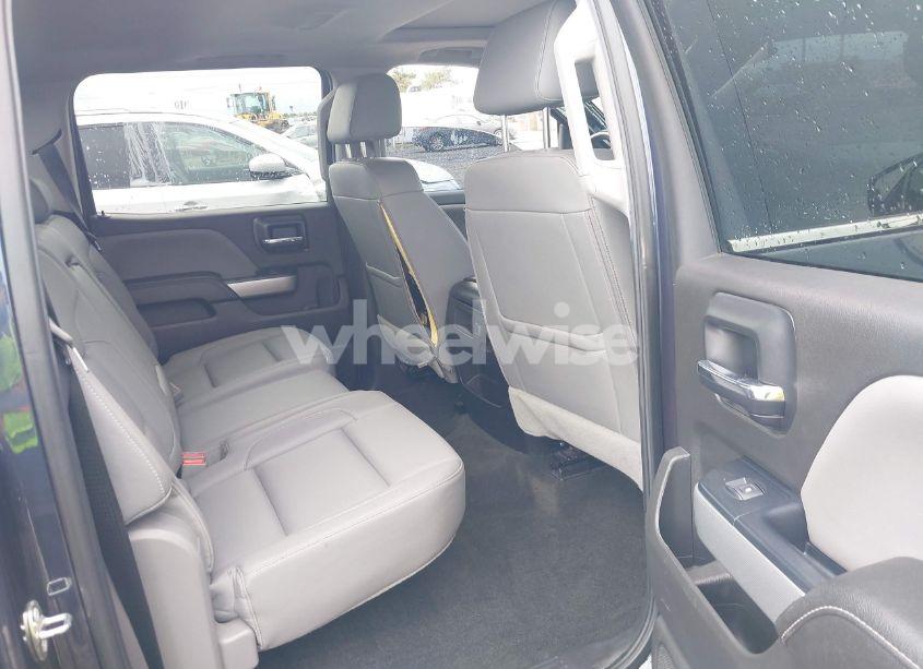 Photo 8 of 2018 Chevrolet Silverado 1500 2LZ (VIN 3GCUKSEJ0JG275115)