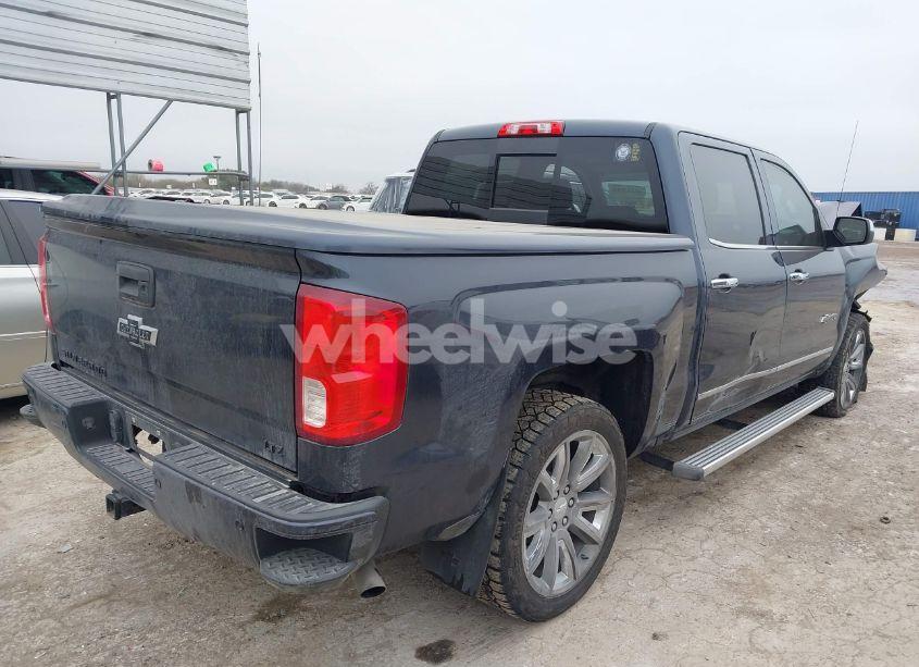 Photo 4 of 2018 Chevrolet Silverado 1500 2LZ (VIN 3GCUKSEJ0JG283666)
