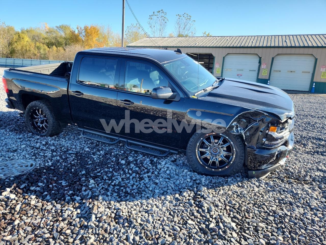 Photo 4 of 2018 CHEVROLET SILVERADO K1500 LTZ N/A (VIN 3GCUKSEJ1JG355409)