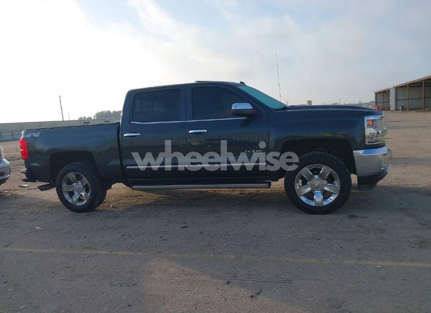 Photo 13 of 2017 Chevrolet Silverado 1500 1LZ (VIN 3GCUKSEJ2HG442861)