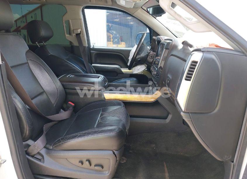 Photo 5 of 2015 Chevrolet Silverado 1500 2LZ (VIN 3GCUKSEJ3FG208970)