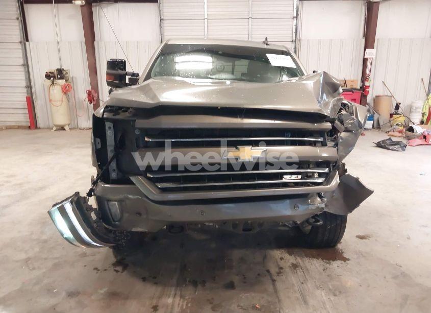 Photo 13 of 2017 Chevrolet Silverado 1500 2LZ (VIN 3GCUKSEJ4HG328926)