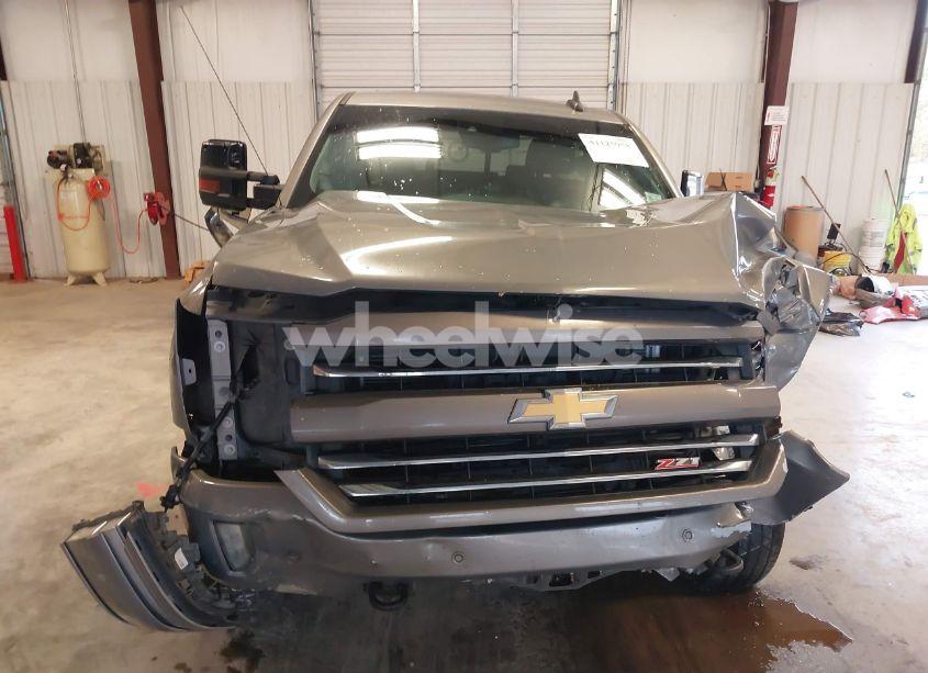 Photo 19 of 2017 Chevrolet Silverado 1500 2LZ (VIN 3GCUKSEJ4HG328926)