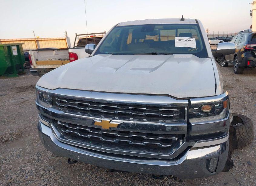 Photo 12 of 2018 Chevrolet Silverado 1500 1LZ (VIN 3GCUKSEJ4JG449252)
