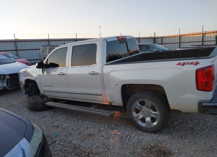 Photo 14 of 2018 Chevrolet Silverado 1500 1LZ (VIN 3GCUKSEJ4JG449252)