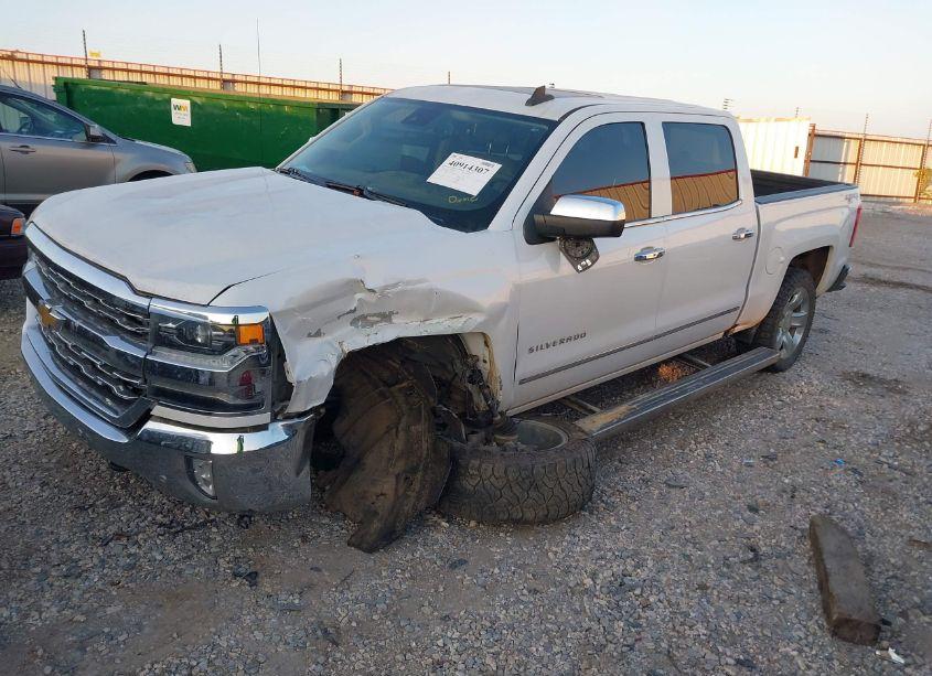 Photo 2 of 2018 Chevrolet Silverado 1500 1LZ (VIN 3GCUKSEJ4JG449252)