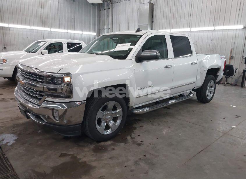 Photo 2 of 2017 Chevrolet Silverado 1500 1LZ (VIN 3GCUKSEJ5HG451652)