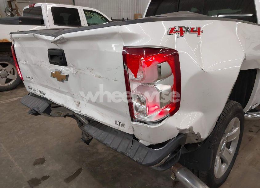 Photo 6 of 2017 Chevrolet Silverado 1500 1LZ (VIN 3GCUKSEJ5HG451652)