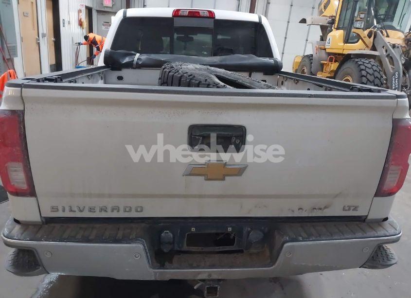 Photo 17 of 2018 Chevrolet Silverado 1500 1LZ (VIN 3GCUKSEJ6JG220720)