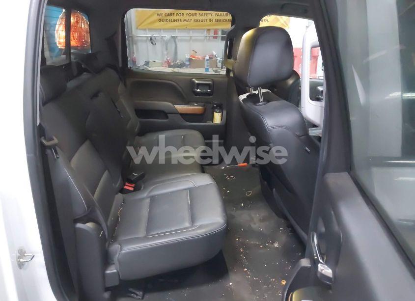 Photo 8 of 2018 Chevrolet Silverado 1500 1LZ (VIN 3GCUKSEJ6JG220720)