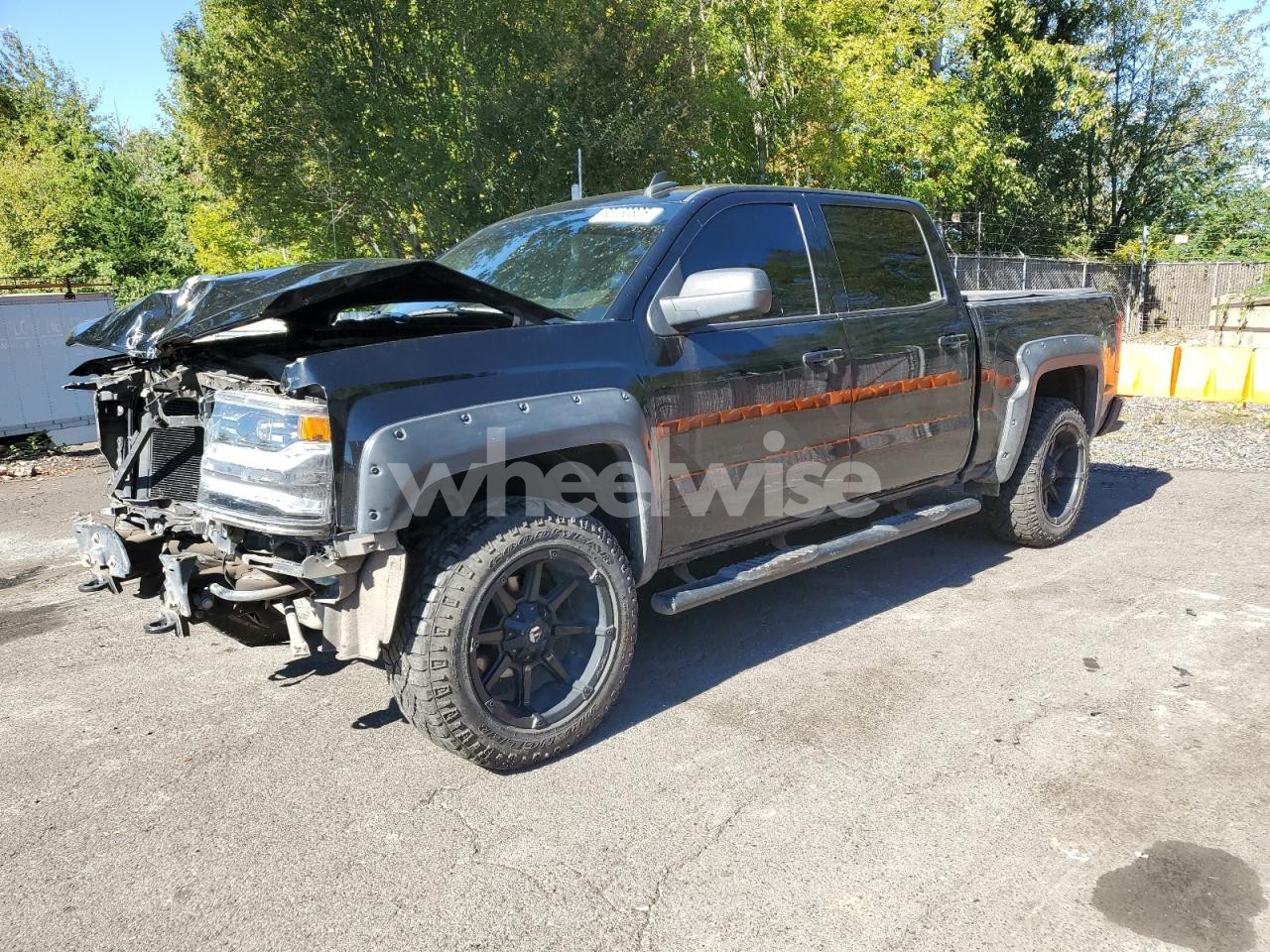 2018 CHEVROLET SILVERADO K1500 LTZ (VIN 3GCUKSEJ6JG606182) main photo