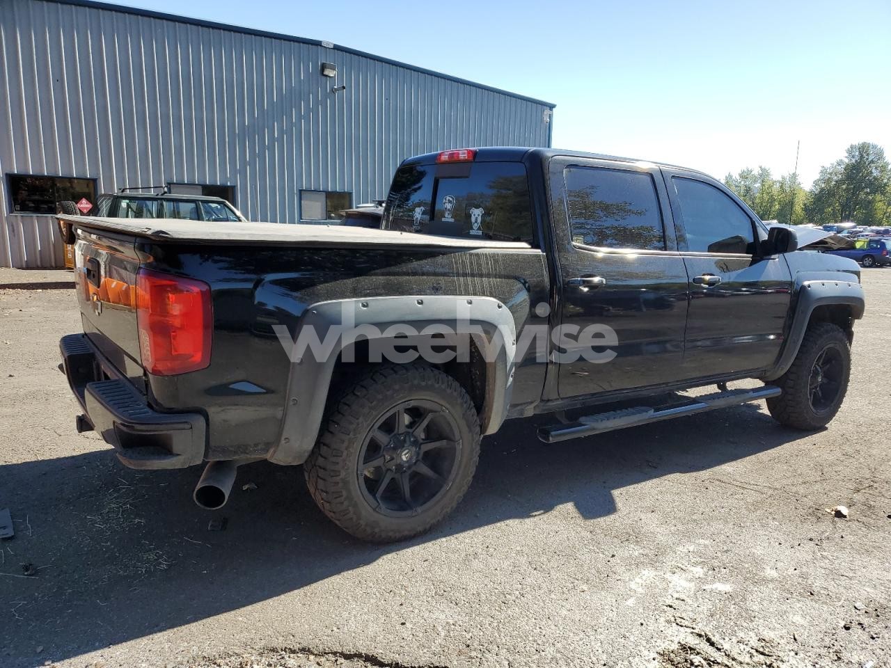 Photo 3 of 2018 CHEVROLET SILVERADO K1500 LTZ (VIN 3GCUKSEJ6JG606182)