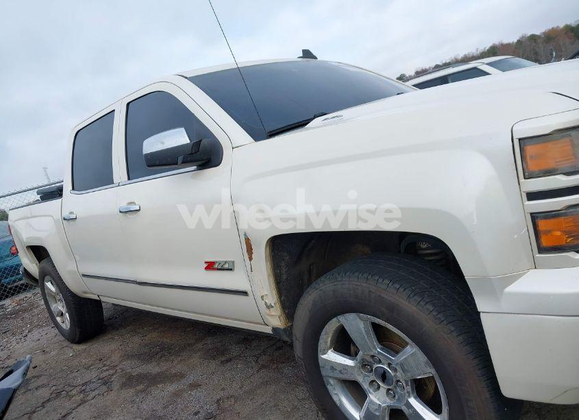 Photo 13 of 2015 Chevrolet Silverado 1500 2LZ (VIN 3GCUKSEJ7FG408945)