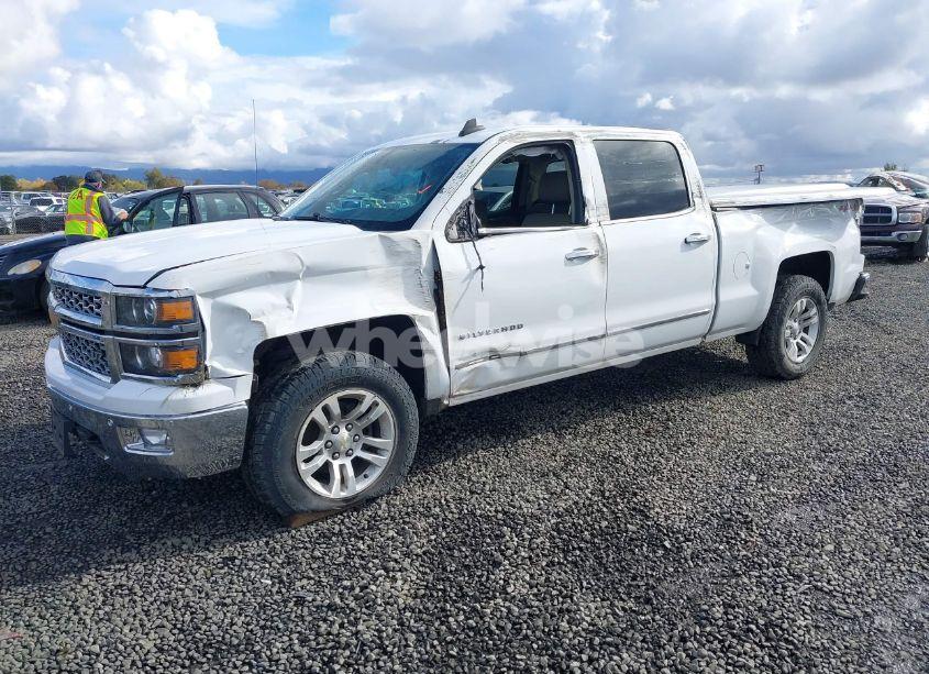 Photo 2 of 2015 Chevrolet Silverado 1500 1LZ (VIN 3GCUKSEJ8FG320146)