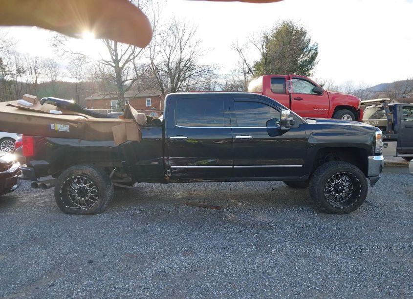 Photo 14 of 2016 Chevrolet Silverado 1500 1LZ (VIN 3GCUKSEJ8GG156625)