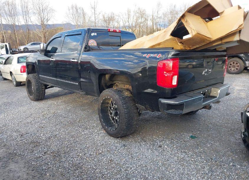 Photo 3 of 2016 Chevrolet Silverado 1500 1LZ (VIN 3GCUKSEJ8GG156625)