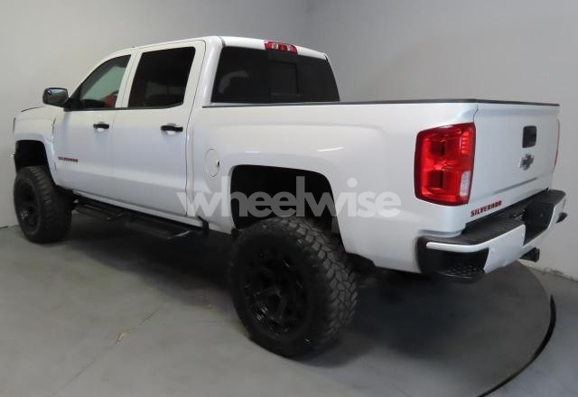 Photo 2 of 2018 CHEVROLET SILVERADO K1500 LTZ N/A (VIN 3GCUKSEJ8JG142814)