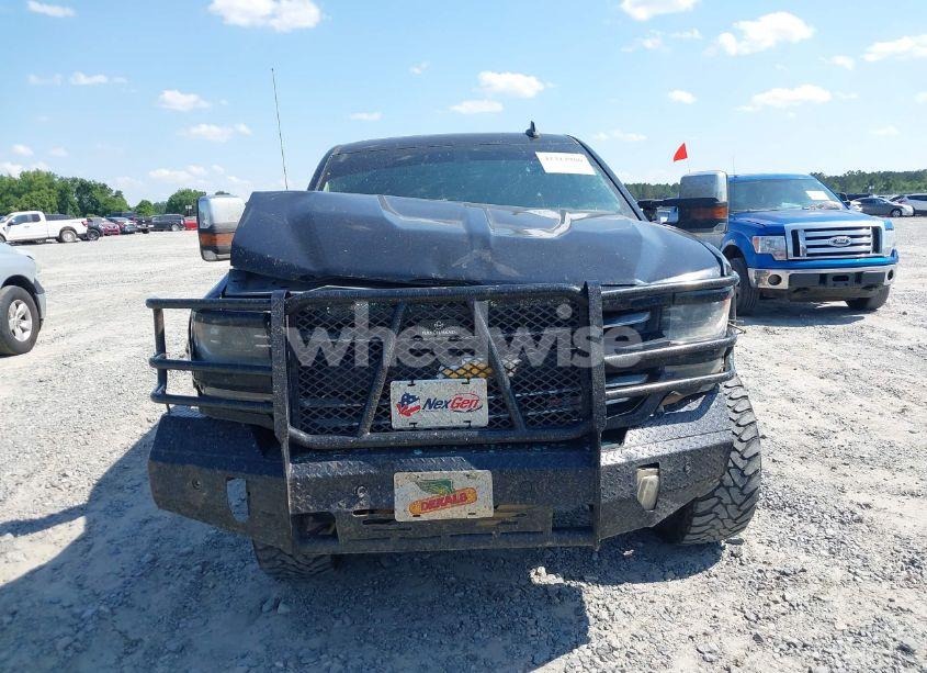 Photo 12 of 2018 Chevrolet Silverado 1500 2LZ (VIN 3GCUKSEJ8JG170287)