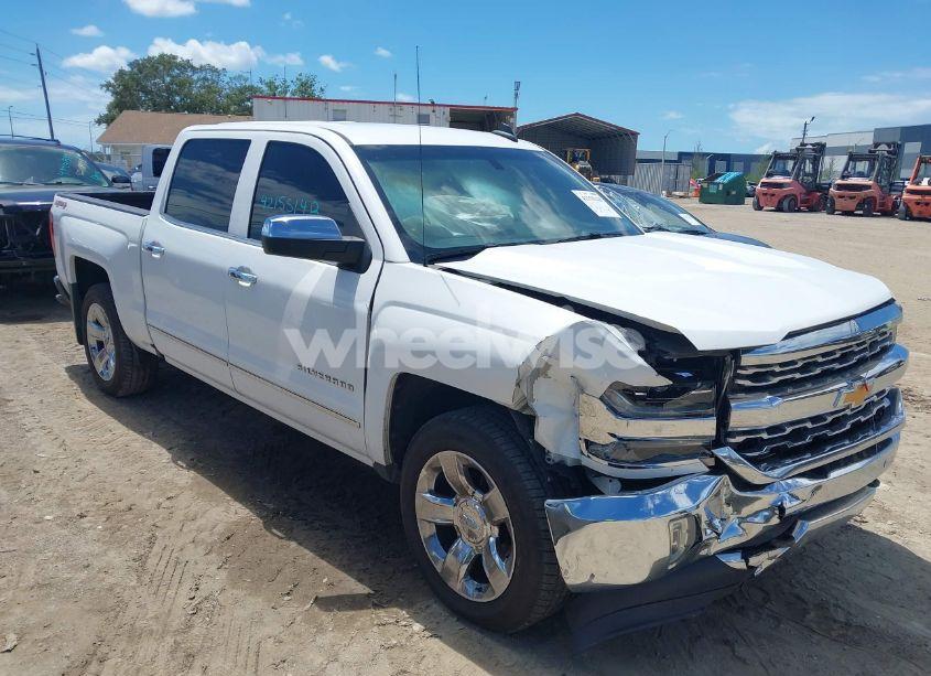 2018 Chevrolet Silverado 1500 1LZ (VIN 3GCUKSEJ8JG420160) main photo