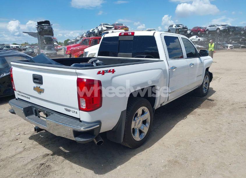 Photo 4 of 2018 Chevrolet Silverado 1500 1LZ (VIN 3GCUKSEJ8JG420160)