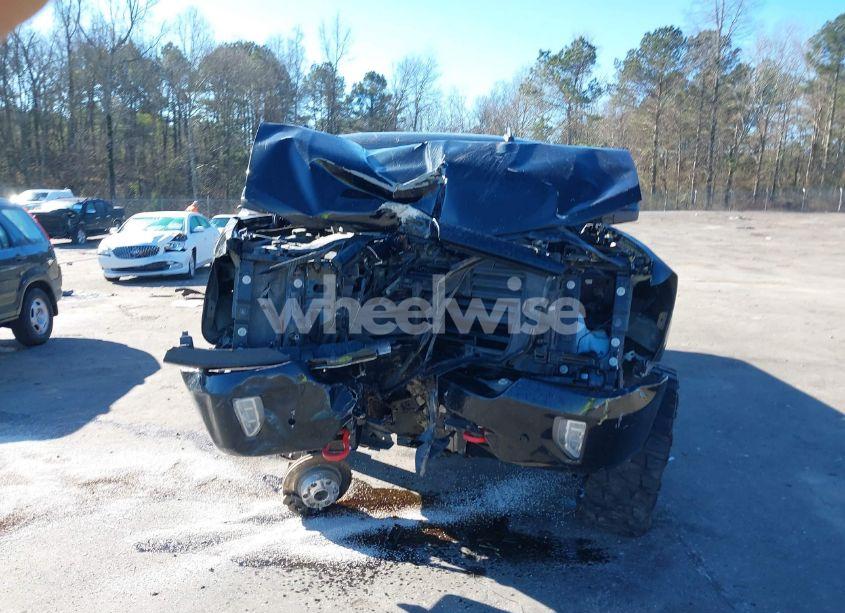 Photo 13 of 2018 Chevrolet Silverado 1500 2LZ (VIN 3GCUKSEJ9JG168354)