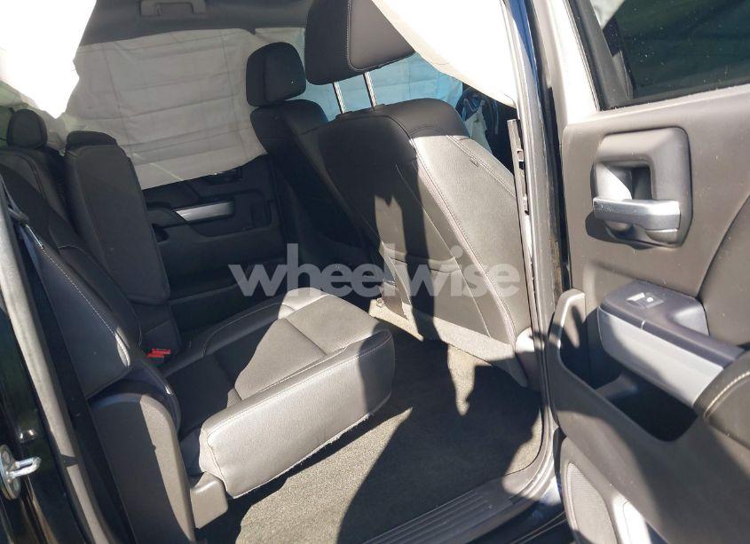 Photo 8 of 2018 Chevrolet Silverado 1500 2LZ (VIN 3GCUKSEJ9JG168354)