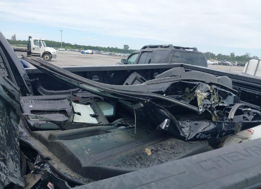 Photo 11 of 2018 Chevrolet Silverado 1500 LTZ (VIN 3GCUKSEJ9JG182089)