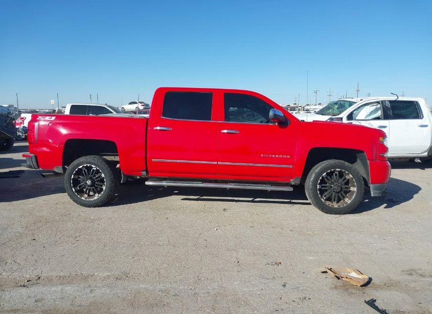 Photo 13 of 2017 Chevrolet Silverado 1500 2LZ (VIN 3GCUKSEJXHG466700)