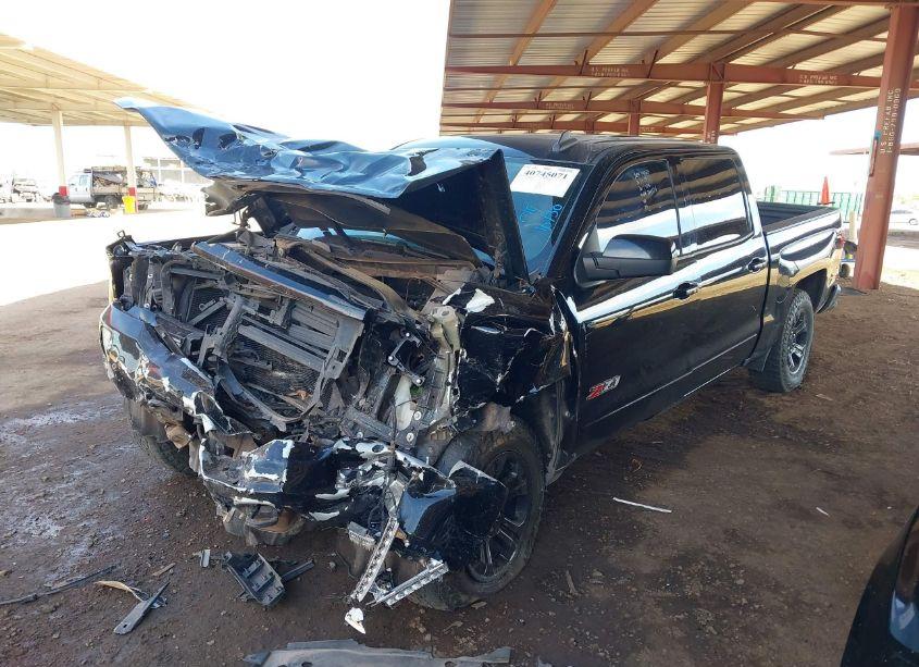 Photo 2 of 2018 Chevrolet Silverado 1500 2LZ (VIN 3GCUKSEJXJG264526)